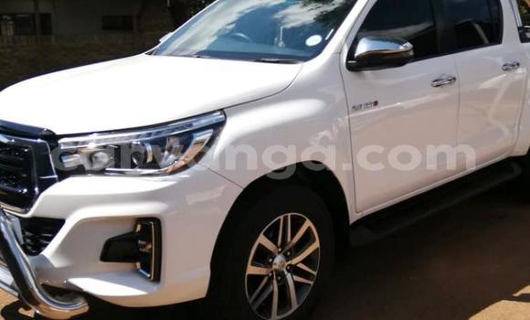 Nunua Ilio tumika Toyota Hilux White Gari ndani ya Blantyre nchini Malawi Nunua Ilio tumika Toyota Hilux White Gari ndani ya Blantyre nchini Malawi