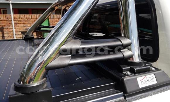 Nunua Ilio tumika Toyota Hilux White Gari ndani ya Blantyre nchini Malawi Nunua Ilio tumika Toyota Hilux White Gari ndani ya Blantyre nchini Malawi