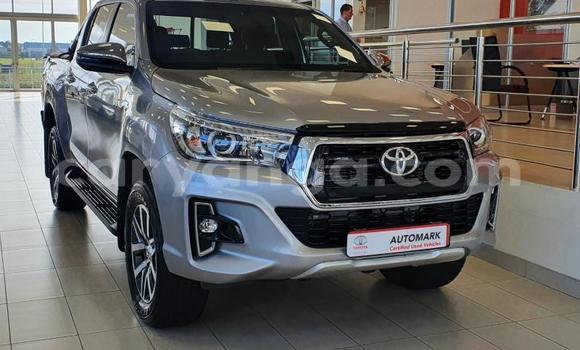 Nunua Ilio tumika Toyota Hilux Silver Gari ndani ya Import - Dubai nchini Malawi Nunua Ilio tumika Toyota Hilux Silver Gari ndani ya Import - Dubai nchini Malawi