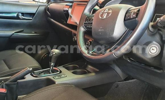 Nunua Ilio tumika Toyota Hilux Silver Gari ndani ya Import - Dubai nchini Malawi Nunua Ilio tumika Toyota Hilux Silver Gari ndani ya Import - Dubai nchini Malawi