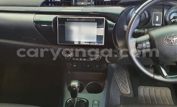 Nunua Ilio tumika Toyota Hilux Silver Gari ndani ya Import - Dubai nchini Malawi Nunua Ilio tumika Toyota Hilux Silver Gari ndani ya Import - Dubai nchini Malawi