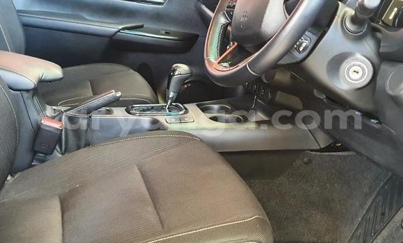 Nunua Ilio tumika Toyota Hilux Silver Gari ndani ya Import - Dubai nchini Malawi Nunua Ilio tumika Toyota Hilux Silver Gari ndani ya Import - Dubai nchini Malawi