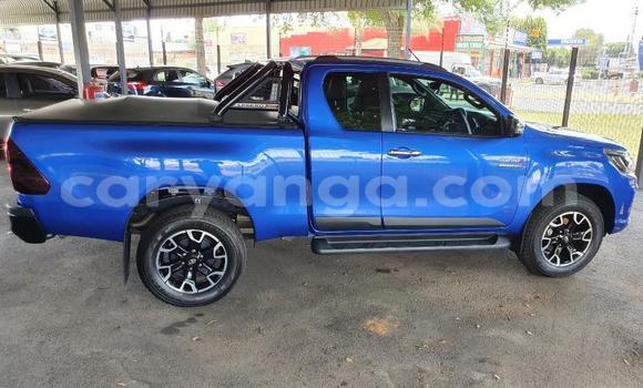 Nunua Ilio tumika Toyota Hilux Blue Gari ndani ya Blantyre nchini Malawi Nunua Ilio tumika Toyota Hilux Blue Gari ndani ya Blantyre nchini Malawi