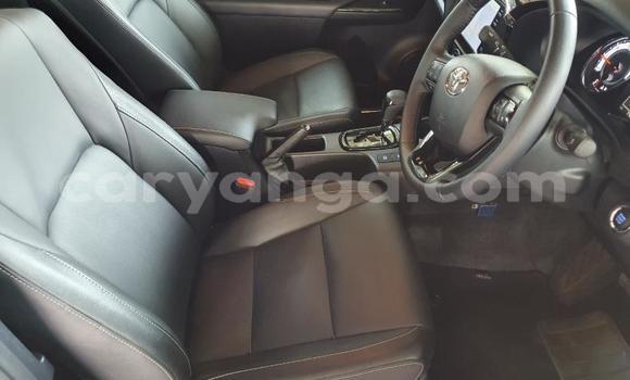 Nunua Ilio tumika Toyota Hilux Blue Gari ndani ya Blantyre nchini Malawi Nunua Ilio tumika Toyota Hilux Blue Gari ndani ya Blantyre nchini Malawi