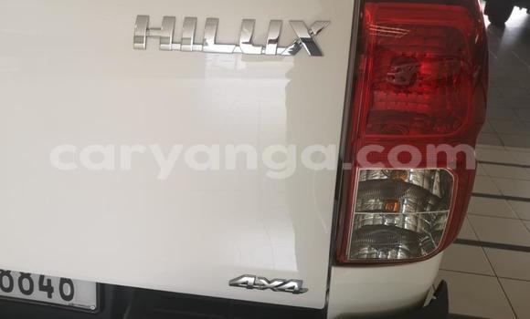 Nunua Ilio tumika Toyota Hilux White Gari ndani ya Blantyre nchini Malawi Nunua Ilio tumika Toyota Hilux White Gari ndani ya Blantyre nchini Malawi