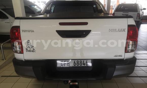 Nunua Ilio tumika Toyota Hilux White Gari ndani ya Blantyre nchini Malawi Nunua Ilio tumika Toyota Hilux White Gari ndani ya Blantyre nchini Malawi