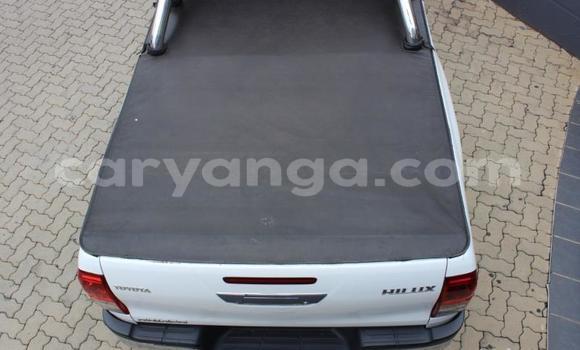 Acheter Occasion Voiture Toyota Hilux Blanc à Blantyre, Malawi Acheter Occasion Voiture Toyota Hilux Blanc à Blantyre, Malawi