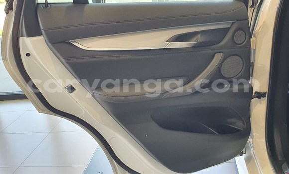 Nunua Ilio tumika BMW X6 Silver Gari ndani ya Blantyre nchini Malawi Nunua Ilio tumika BMW X6 Silver Gari ndani ya Blantyre nchini Malawi