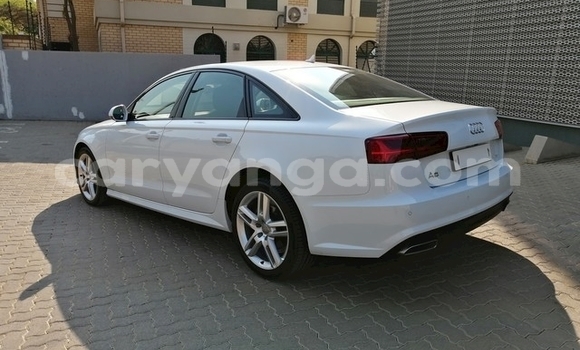 Nunua Ilio tumika Audi A6 White Gari ndani ya Blantyre nchini Malawi Nunua Ilio tumika Audi A6 White Gari ndani ya Blantyre nchini Malawi