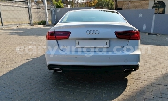 Nunua Ilio tumika Audi A6 White Gari ndani ya Blantyre nchini Malawi Nunua Ilio tumika Audi A6 White Gari ndani ya Blantyre nchini Malawi