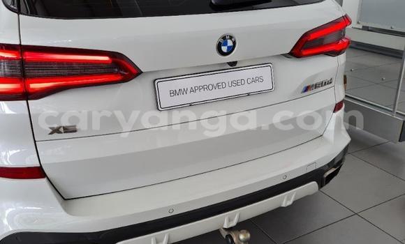 Nunua Ilio tumika BMW X5 White Gari ndani ya Blantyre nchini Malawi Nunua Ilio tumika BMW X5 White Gari ndani ya Blantyre nchini Malawi