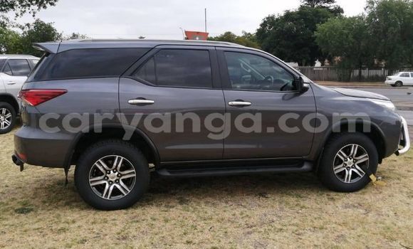 Acheter Occasion Voiture Toyota Fortuner Noir à Blantyre, Malawi Acheter Occasion Voiture Toyota Fortuner Noir à Blantyre, Malawi