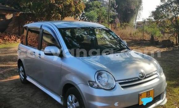 Buy Used Toyota Sienta Silver Car in Blantyre in Malawi Buy Used Toyota Sienta Silver Car in Blantyre in Malawi
