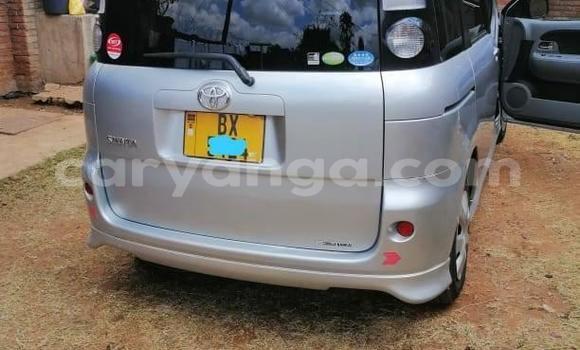 Buy Used Toyota Sienta Silver Car in Blantyre in Malawi Buy Used Toyota Sienta Silver Car in Blantyre in Malawi