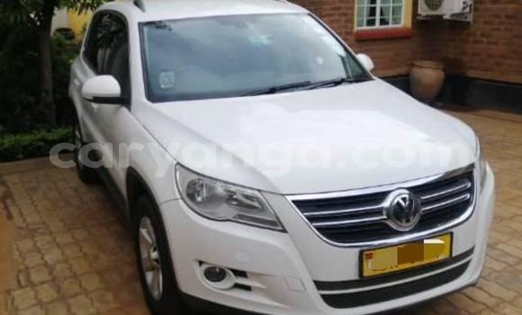 Nunua Ilio tumika Volkswagen Tiguan White Gari ndani ya Blantyre nchini Malawi