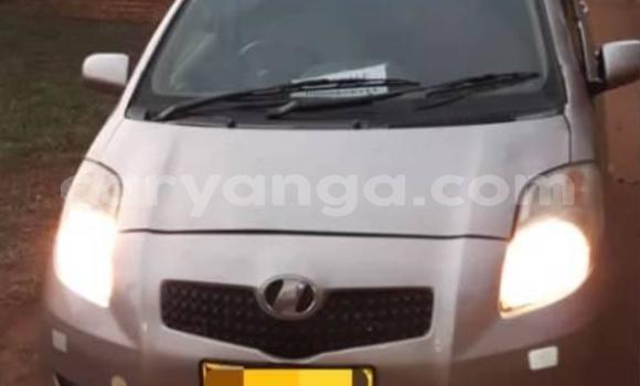 Nunua Ilio tumika Toyota Vitz Silver Gari ndani ya Blantyre nchini Malawi Nunua Ilio tumika Toyota Vitz Silver Gari ndani ya Blantyre nchini Malawi