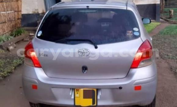 Nunua Ilio tumika Toyota Vitz Silver Gari ndani ya Blantyre nchini Malawi Nunua Ilio tumika Toyota Vitz Silver Gari ndani ya Blantyre nchini Malawi