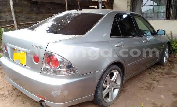 Nunua Ilio tumika Toyota Altezza Silver Gari ndani ya Blantyre nchini Malawi Nunua Ilio tumika Toyota Altezza Silver Gari ndani ya Blantyre nchini Malawi