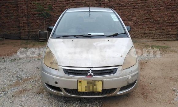 Nunua Ilio tumika Mitsubishi Colt Silver Gari ndani ya Blantyre nchini Malawi Nunua Ilio tumika Mitsubishi Colt Silver Gari ndani ya Blantyre nchini Malawi