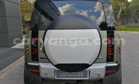 Nunua Ilio tumika Land Rover Defender Beige Gari ndani ya Blantyre nchini Malawi Nunua Ilio tumika Land Rover Defender Beige Gari ndani ya Blantyre nchini Malawi