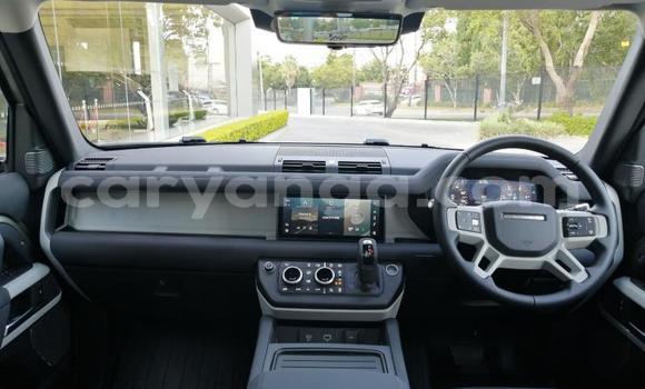 Nunua Ilio tumika Land Rover Defender Beige Gari ndani ya Blantyre nchini Malawi Nunua Ilio tumika Land Rover Defender Beige Gari ndani ya Blantyre nchini Malawi