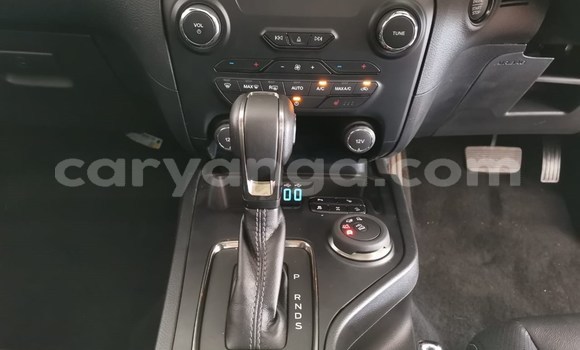 Nunua Ilio tumika Ford Everest Red Gari ndani ya Blantyre nchini Malawi Nunua Ilio tumika Ford Everest Red Gari ndani ya Blantyre nchini Malawi