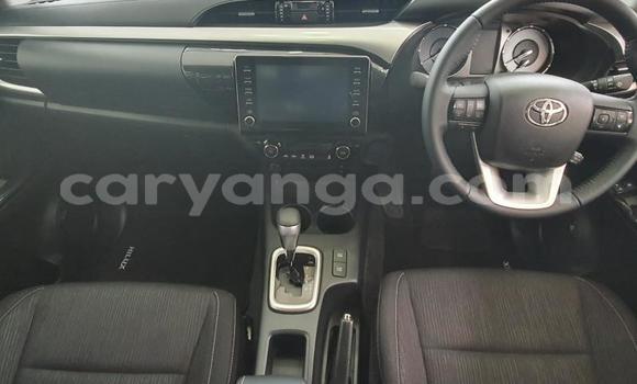 Nunua Ilio tumika Toyota Hilux White Gari ndani ya Blantyre nchini Malawi Nunua Ilio tumika Toyota Hilux White Gari ndani ya Blantyre nchini Malawi