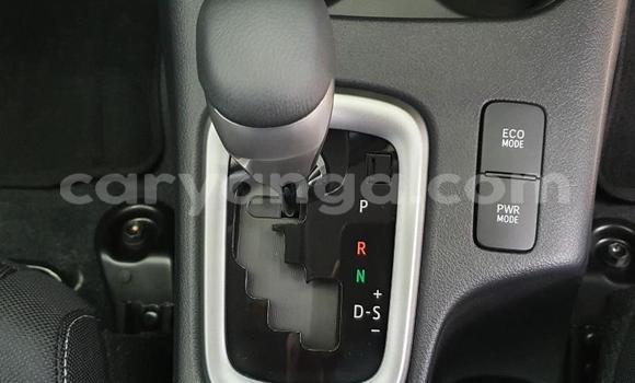 Nunua Ilio tumika Toyota Hilux White Gari ndani ya Blantyre nchini Malawi Nunua Ilio tumika Toyota Hilux White Gari ndani ya Blantyre nchini Malawi