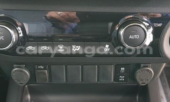 Nunua Ilio tumika Toyota Hilux White Gari ndani ya Blantyre nchini Malawi Nunua Ilio tumika Toyota Hilux White Gari ndani ya Blantyre nchini Malawi