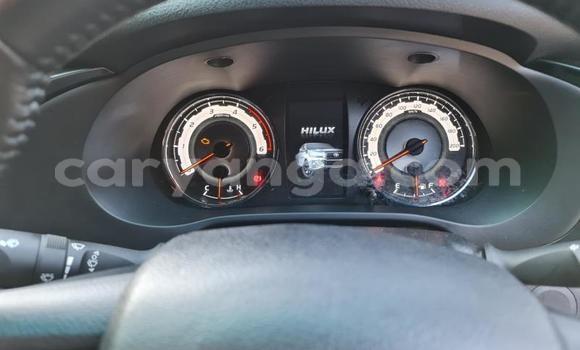 Nunua Ilio tumika Toyota Hilux White Gari ndani ya Blantyre nchini Malawi Nunua Ilio tumika Toyota Hilux White Gari ndani ya Blantyre nchini Malawi