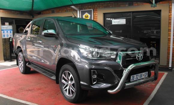 Nunua Ilio tumika Toyota Hilux Silver Gari ndani ya Blantyre nchini Malawi Nunua Ilio tumika Toyota Hilux Silver Gari ndani ya Blantyre nchini Malawi
