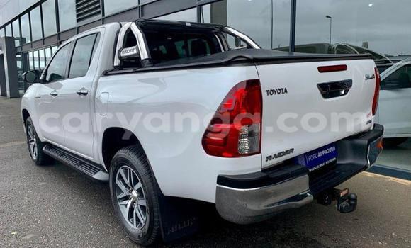 Nunua Ilio tumika Toyota Hilux White Gari ndani ya Blantyre nchini Malawi Nunua Ilio tumika Toyota Hilux White Gari ndani ya Blantyre nchini Malawi