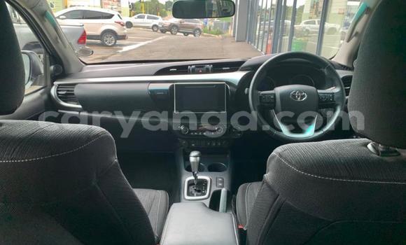 Nunua Ilio tumika Toyota Hilux White Gari ndani ya Blantyre nchini Malawi Nunua Ilio tumika Toyota Hilux White Gari ndani ya Blantyre nchini Malawi