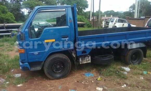 Nunua Ilio tumika Toyota Dyna Blue Gari ndani ya Blantyre nchini Malawi Nunua Ilio tumika Toyota Dyna Blue Gari ndani ya Blantyre nchini Malawi