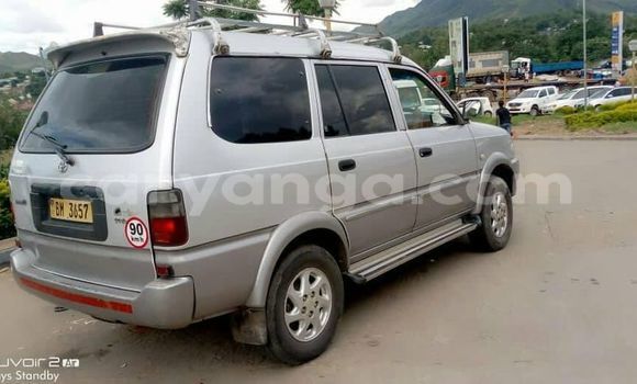 Nunua Ilio tumika Toyota Commuter Silver Gari ndani ya Blantyre nchini Malawi Nunua Ilio tumika Toyota Commuter Silver Gari ndani ya Blantyre nchini Malawi