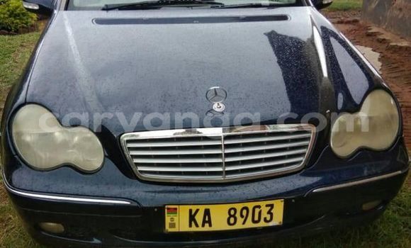 Nunua Ilio tumika Mercedes‒Benz C–Class Blue Gari ndani ya Blantyre nchini Malawi Nunua Ilio tumika Mercedes‒Benz C–Class Blue Gari ndani ya Blantyre nchini Malawi
