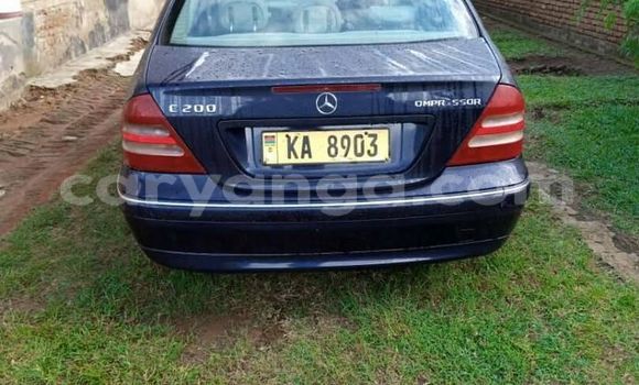 Nunua Ilio tumika Mercedes‒Benz C–Class Blue Gari ndani ya Blantyre nchini Malawi Nunua Ilio tumika Mercedes‒Benz C–Class Blue Gari ndani ya Blantyre nchini Malawi