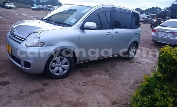 Nunua Ilio tumika Toyota Sienta Silver Gari ndani ya Blantyre nchini Malawi Nunua Ilio tumika Toyota Sienta Silver Gari ndani ya Blantyre nchini Malawi