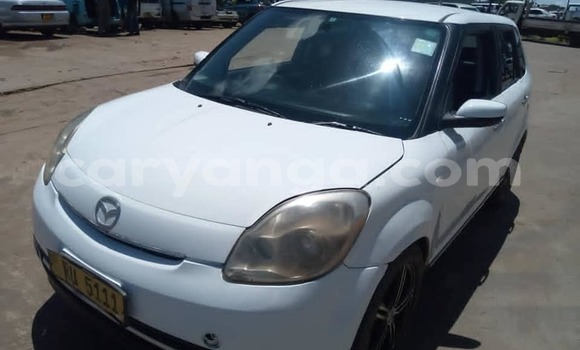 Nunua Ilio tumika Mazda Verisa White Gari ndani ya Blantyre nchini Malawi Nunua Ilio tumika Mazda Verisa White Gari ndani ya Blantyre nchini Malawi