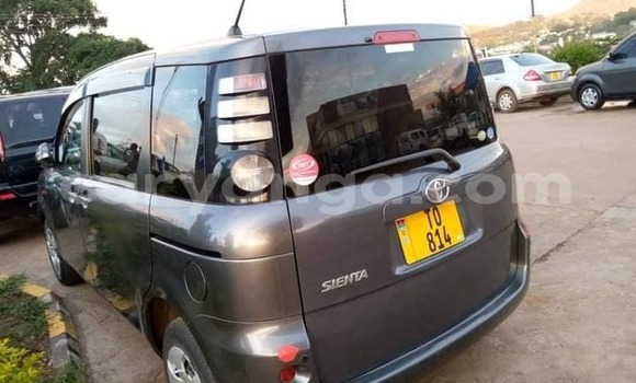 Nunua Ilio tumika Toyota Sienta Black Gari ndani ya Blantyre nchini Malawi Nunua Ilio tumika Toyota Sienta Black Gari ndani ya Blantyre nchini Malawi