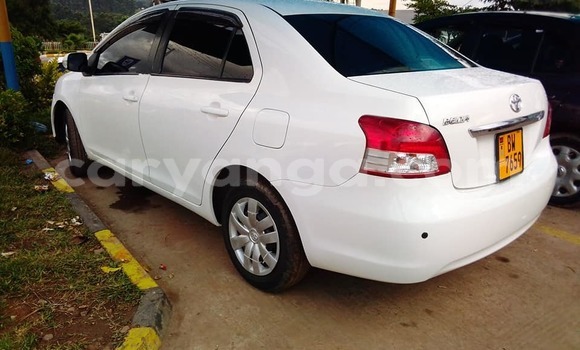 Nunua Ilio tumika Toyota Belta White Gari ndani ya Blantyre nchini Malawi Nunua Ilio tumika Toyota Belta White Gari ndani ya Blantyre nchini Malawi