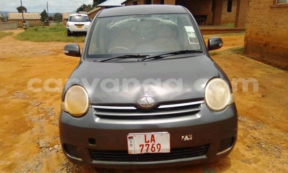 Acheter Occasion Voiture Toyota Sienta Noir à Blantyre, Malawi Acheter Occasion Voiture Toyota Sienta Noir à Blantyre, Malawi