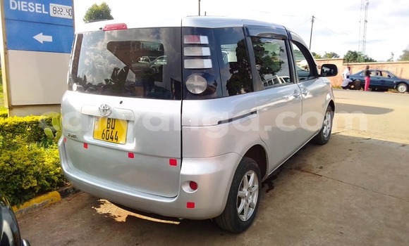 Buy Used Toyota Sienta Silver Car in Blantyre in Malawi Buy Used Toyota Sienta Silver Car in Blantyre in Malawi