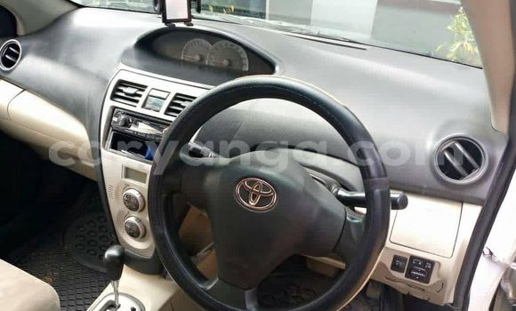 Acheter Occasion Voiture Toyota Belta Blanc à Blantyre, Malawi Acheter Occasion Voiture Toyota Belta Blanc à Blantyre, Malawi