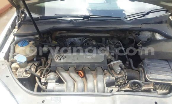 Acheter Occasion Voiture Volkswagen Touran Gris à Blantyre, Malawi Acheter Occasion Voiture Volkswagen Touran Gris à Blantyre, Malawi