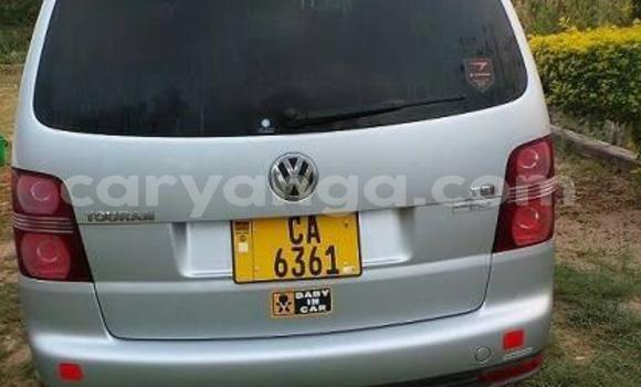 Acheter Occasion Voiture Volkswagen Touran Gris à Blantyre, Malawi Acheter Occasion Voiture Volkswagen Touran Gris à Blantyre, Malawi