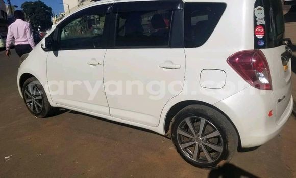 Buy Used Toyota Ractis White Car in Lilongwe in Malawi Buy Used Toyota Ractis White Car in Lilongwe in Malawi
