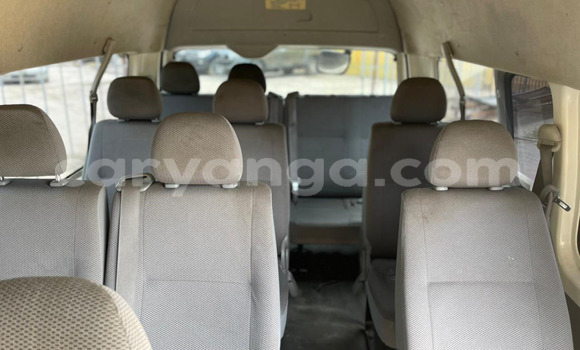 Buy Import Toyota Hiace White Car in Lilongwe in Malawi Buy Import Toyota Hiace White Car in Lilongwe in Malawi