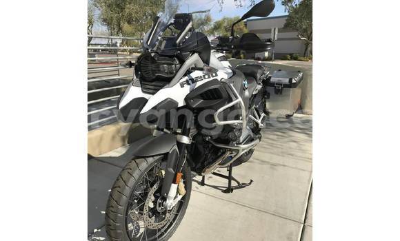 Nunua Ilio tumika BMW R1200GS Adventure Beige Bike ndani ya Blantyre nchini Malawi Nunua Ilio tumika BMW R1200GS Adventure Beige Bike ndani ya Blantyre nchini Malawi
