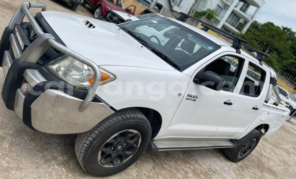 Buy Import Toyota Hilux White Car in Lilongwe in Malawi Buy Import Toyota Hilux White Car in Lilongwe in Malawi